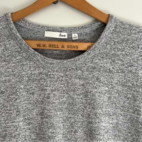 Aritzia Wilfred Free Divina Grey T-Shirt Size Small - Picture 4 of 5